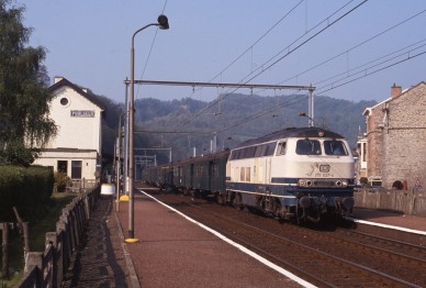 Poulseur - Z31760.jpg
